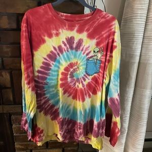 TYE DYE ALIEN MOCK POCKET PEACE LONG SLEEVE